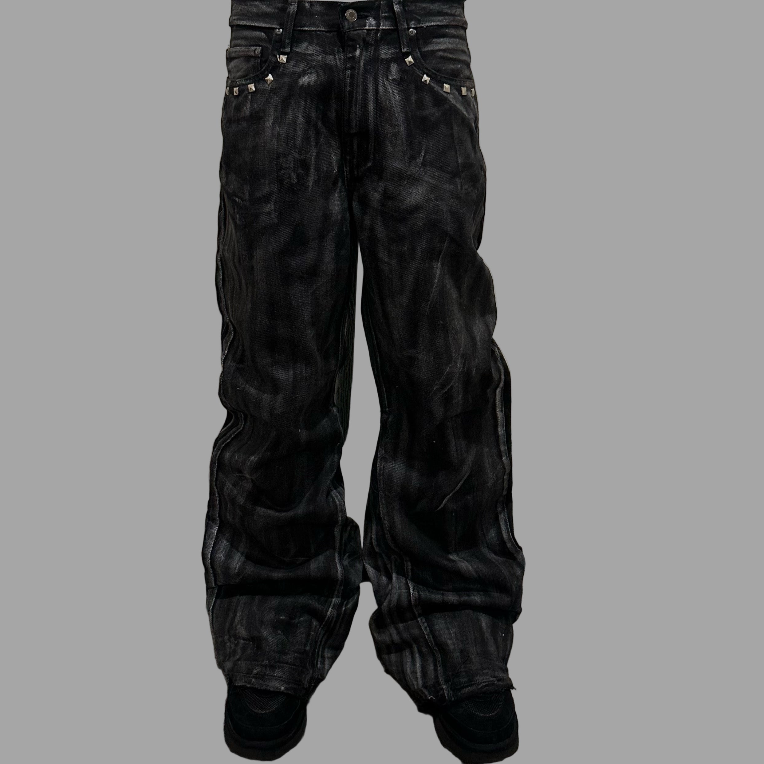 STUDDED WAXED FLARED JEANS